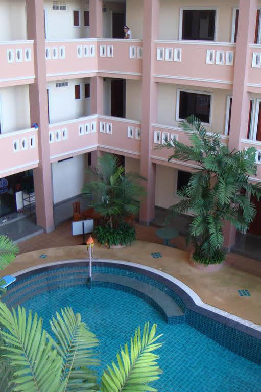 Sb Park Mansion Otel Phuket Dış mekan fotoğraf